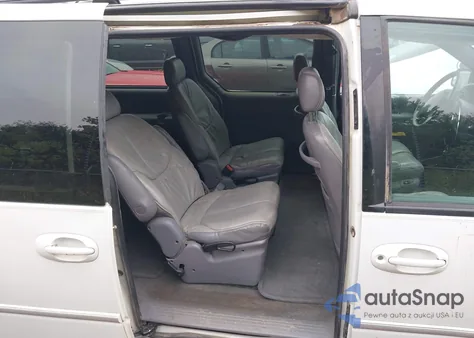 1998 Chrysler Town & Country Lxi from USA, damaged, VIN 1C4GP64L4WB578049